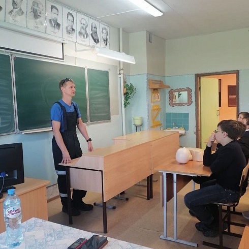 Спасатели РОССОЮЗСПАСа Владимирской области провели занятия с учениками СОШ № 40 г. Владимира